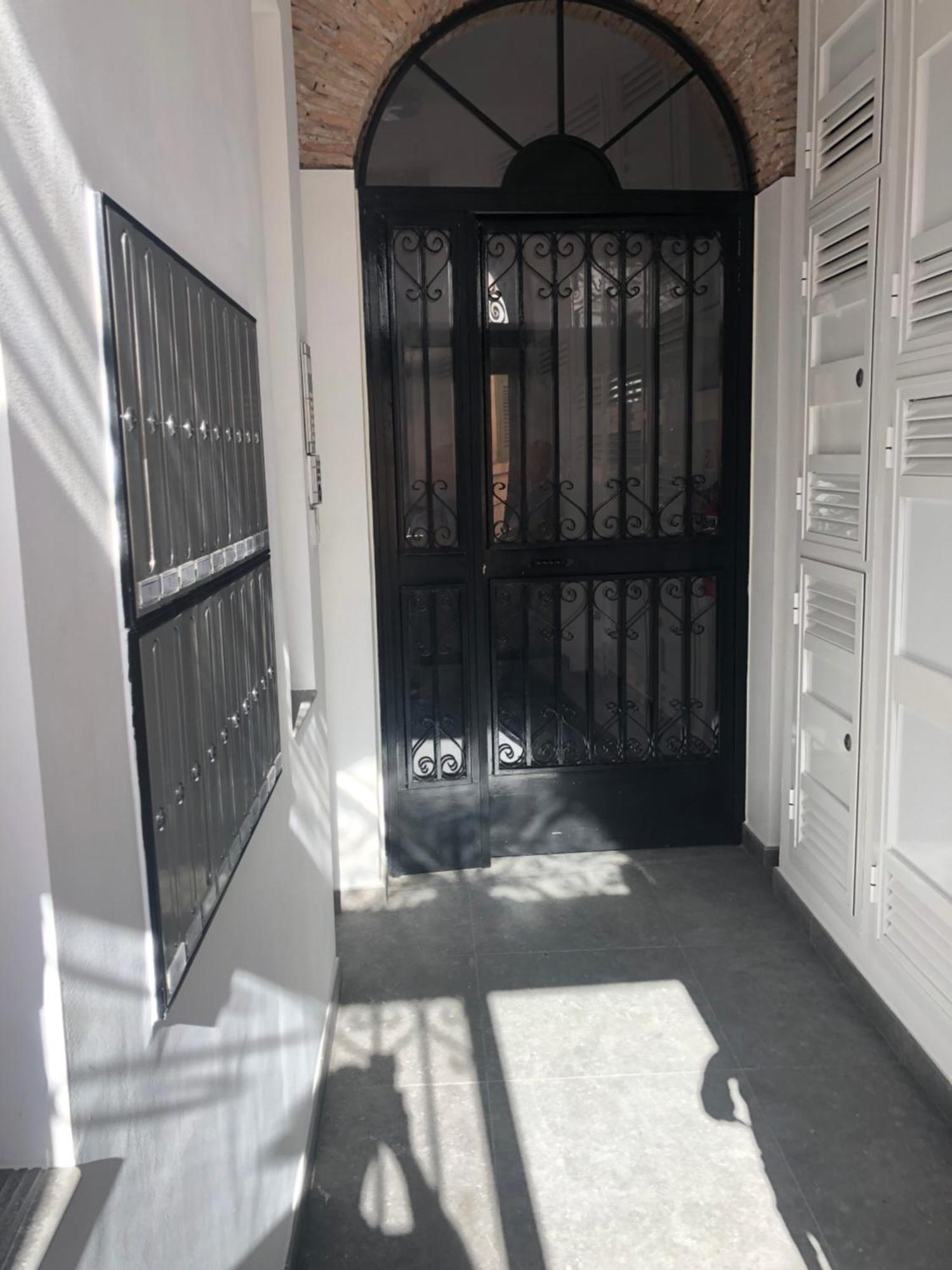 Moda Gibraltar - Central Location 外观 照片